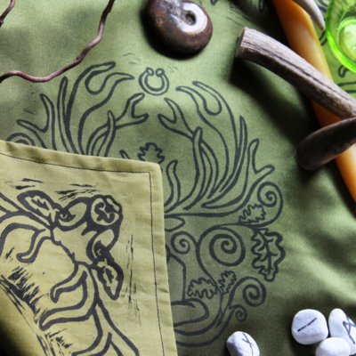 Cernunnos Altar Cloth Herne the Horned God Ancient Forest Fertillity Deity with Stag Antlers Celtic Torc Necklace, Snake and Oak Leaves - Green Cloth Folded Stag Corner - Hand Printed with Hand Carved Lino Stamp